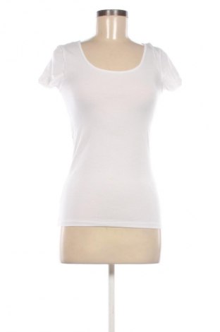 Дамска тениска Vero Moda, Размер S, Цвят Бял, Цена 31,99 лв.