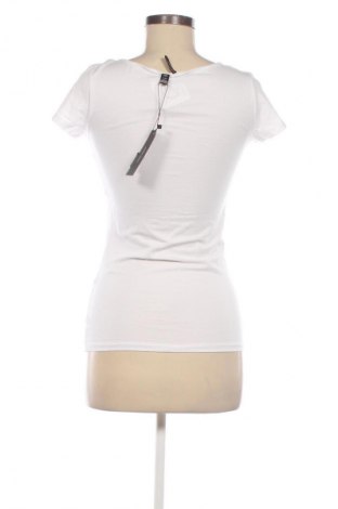 Дамска тениска Vero Moda, Размер S, Цвят Бял, Цена 31,99 лв.