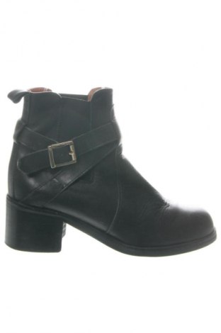Botine de damă Akira, Mărime 38, Culoare Negru, Preț 368,39 Lei