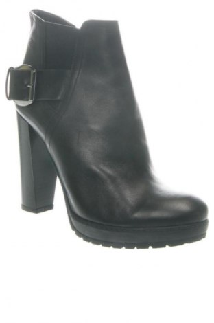 Damen Stiefeletten Alesya, Größe 40, Farbe Schwarz, Preis € 135,55