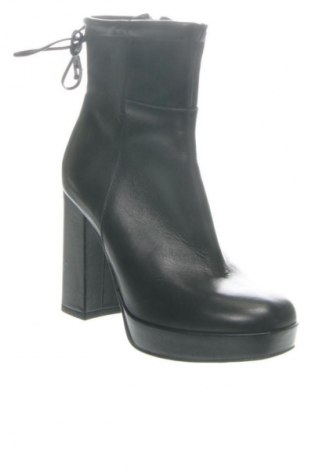 Damskie botki Alesya, Rozmiar 38, Kolor Czarny, Cena 609,20 zł