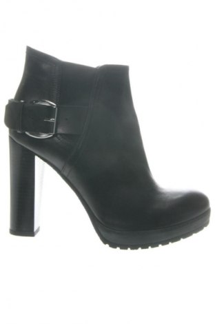 Damskie botki Alesya, Rozmiar 40, Kolor Czarny, Cena 609,20 zł