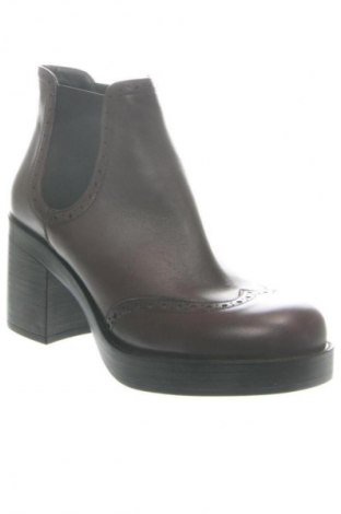 Botine de damă Alesya, Mărime 38, Culoare Maro, Preț 697,37 Lei