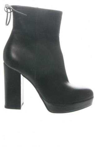 Dámské boty  Alesya, Velikost 39, Barva Černá, Cena  3 354,00 Kč