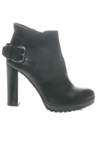 Damskie botki Alesya, Rozmiar 40, Kolor Czarny, Cena 609,20 zł