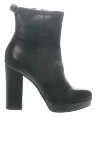 Damen Stiefeletten Alesya, Größe 40, Farbe Schwarz, Preis € 135,55