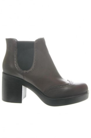 Damen Stiefeletten Alesya, Größe 39, Farbe Braun, Preis € 135,55