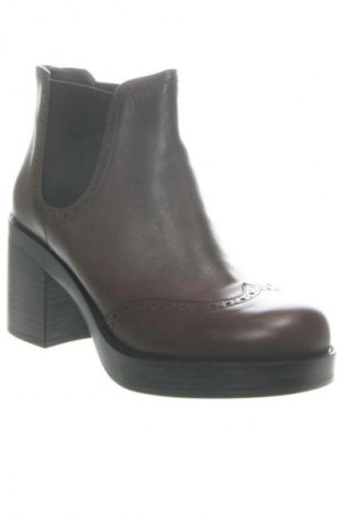 Dámské boty  Alesya, Velikost 39, Barva Hnědá, Cena  3 354,00 Kč