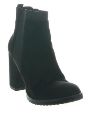 Damen Stiefeletten Bershka, Größe 36, Farbe Schwarz, Preis € 51,66