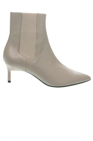 Női bokacsizma Calvin Klein, Méret 38, Szín Ekrü
, Ár 72 089 Ft