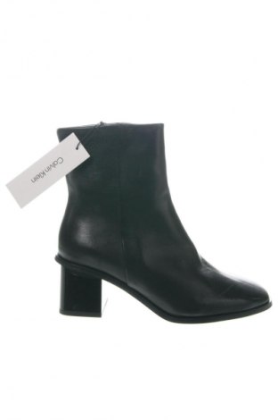 Botine de damă Calvin Klein, Mărime 39, Culoare Negru, Preț 844,99 Lei