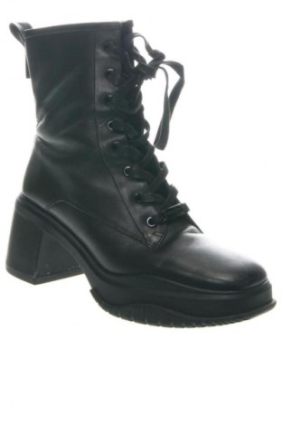 Botine de damă Calvin Klein, Mărime 39, Culoare Negru, Preț 514,99 Lei