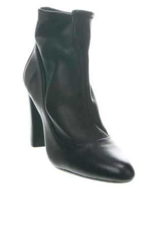 Γυναικεία μποτάκια Calvin Klein, Μέγεθος 36, Χρώμα Μαύρο, Τιμή 100,43 €