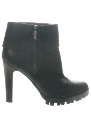 Damen Stiefeletten Calvin Klein Jeans, Größe 40, Farbe Schwarz, Preis € 143,73