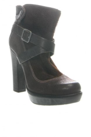 Botine de damă Catarina Martins, Mărime 37, Culoare Maro, Preț 568,42 Lei