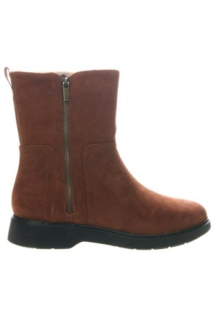 Дамски боти Clarks, Размер 38, Цвят Кафяв, Цена 265,00 лв.