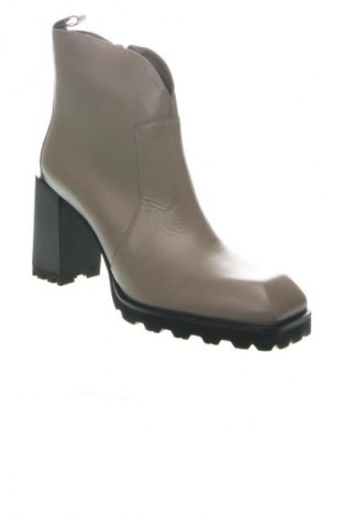 Дамски боти R.Polanski, Размер 40, Цвят Бежов, Цена 183,59 лв.