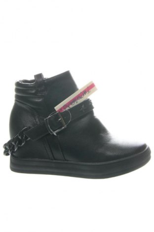 Damskie botki Unbranded, Rozmiar 37, Kolor Czarny, Cena 177,01 zł