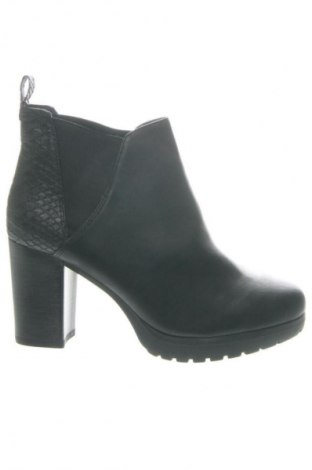 Дамски боти Unbranded, Размер 36, Цвят Черен, Цена 77,00 лв.