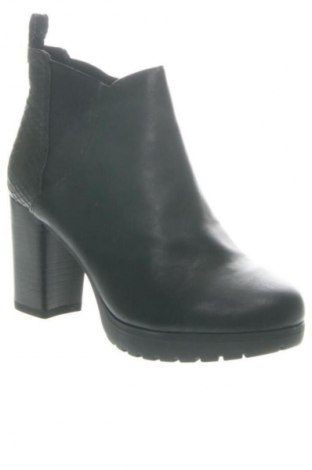 Дамски боти Unbranded, Размер 36, Цвят Черен, Цена 77,00 лв.