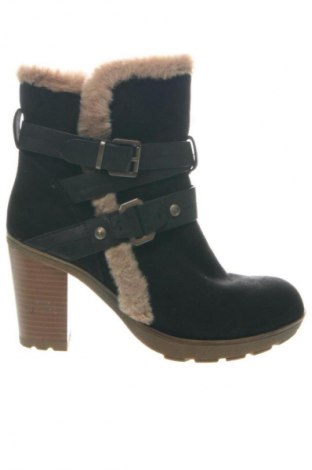 Дамски боти Unbranded, Размер 40, Цвят Черен, Цена 63,08 лв.