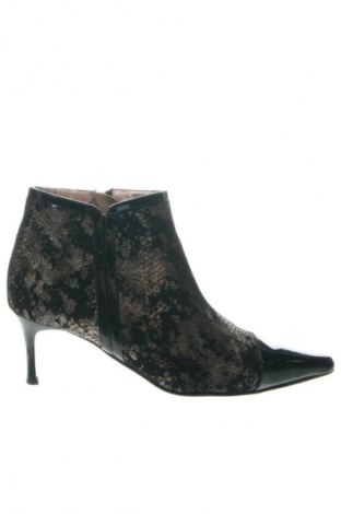 Damskie botki Valleverde, Rozmiar 38, Kolor Kolorowy, Cena 232,18 zł