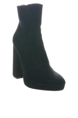 Damskie kozaki H&M, Rozmiar 38, Kolor Czarny, Cena 97,47 zł