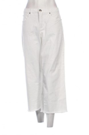 Дамски дънки Aniston, Размер L, Цвят Бял, Цена 46,99 лв.