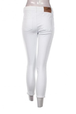 Damskie jeansy Arizona, Rozmiar S, Kolor Biały, Cena 123,99 zł