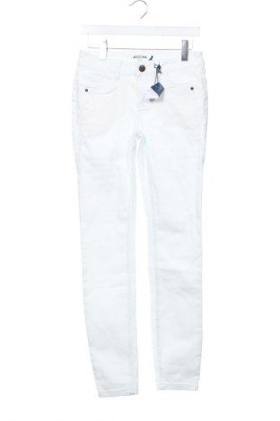 Дамски дънки Arizona, Размер XS, Цвят Бял, Цена 37,99 лв.