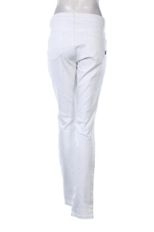 Dámske džínsy  Arizona, Veľkosť L, Farba Biela, Cena  27,95 €