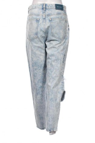 Damskie jeansy Bershka, Rozmiar M, Kolor Niebieski, Cena 67,00 zł