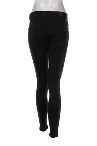 Damskie jeansy Bershka, Rozmiar M, Kolor Czarny, Cena 67,41 zł