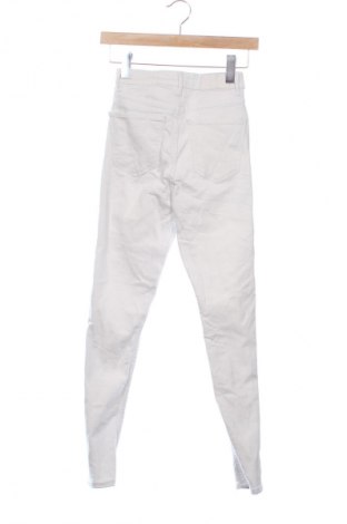 Dámske džínsy  Bershka, Veľkosť XXS, Farba Biela, Cena  14,83 €