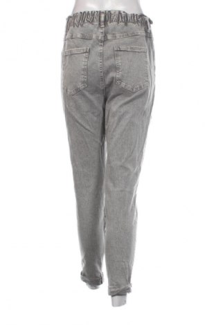 Női farmernadrág Bershka, Méret M, Szín Szürke, Ár 5 469 Ft