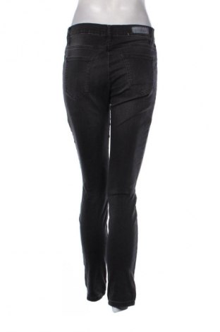 Дамски дънки Brax, Размер S, Цвят Черен, Цена 74,82 лв.
