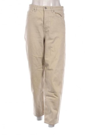 Дамски дънки COS, Размер XS, Цвят Бежов, Цена 110,01 лв.