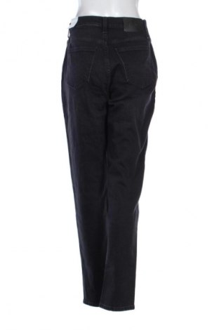 Női farmernadrág Calvin Klein Jeans, Méret L, Szín Szürke, Ár 30 759 Ft