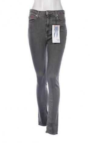 Γυναικείο Τζίν Calvin Klein Jeans, Μέγεθος M, Χρώμα Γκρί, Τιμή 79,88 €