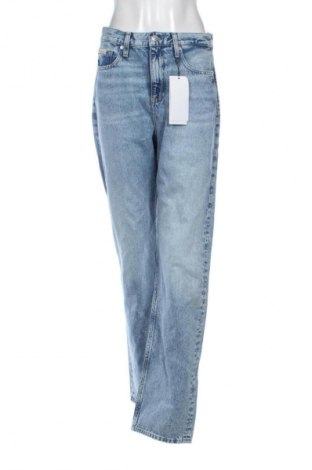 Дамски дънки Calvin Klein Jeans, Размер M, Цвят Син, Цена 119,99 лв.