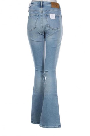 Blugi de femei Calvin Klein Jeans, Mărime S, Culoare Albastru, Preț 599,99 Lei