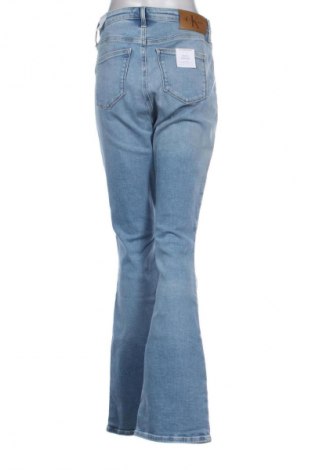 Damskie jeansy Calvin Klein Jeans, Rozmiar L, Kolor Niebieski, Cena 357,99 zł