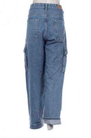 Damskie jeansy Cropp, Rozmiar XL, Kolor Niebieski, Cena 94,25 zł