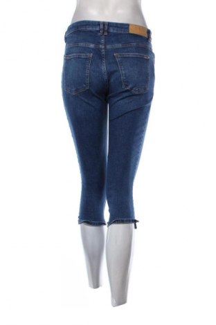 Дамски дънки Edc By Esprit, Размер S, Цвят Син, Цена 40,89 лв.