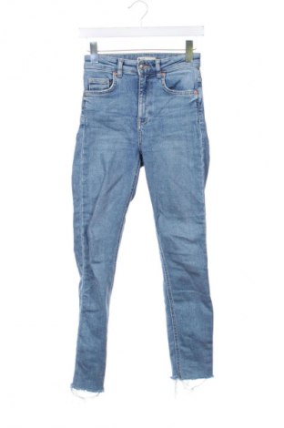 Dámské džíny  Gina Tricot, Velikost XS, Barva Modrá, Cena  428,00 Kč