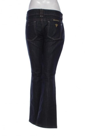 Дамски дънки Guess, Размер XL, Цвят Син, Цена 96,71 лв.