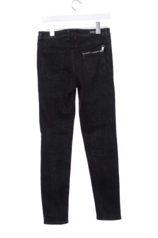 Дамски дънки Guess, Размер S, Цвят Черен, Цена 103,70 лв.