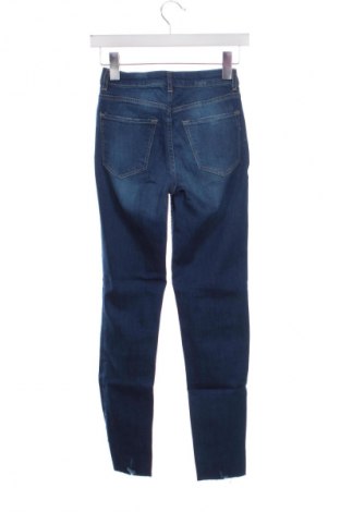 Дамски дънки H&M Divided, Размер XXS, Цвят Син, Цена 29,00 лв.