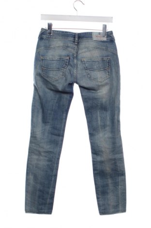 Дамски дънки Herrlicher, Размер S, Цвят Син, Цена 74,86 лв.