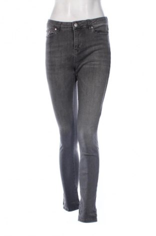 Damskie jeansy Karl Lagerfeld, Rozmiar M, Kolor Czarny, Cena 314,94 zł